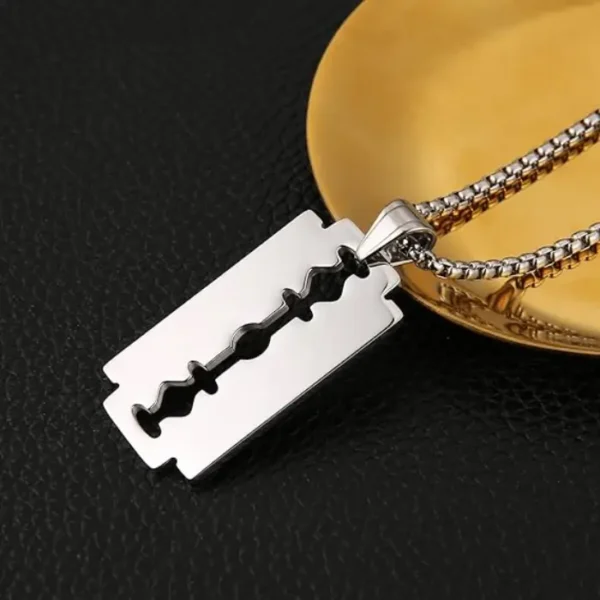 Blade pendant 0002