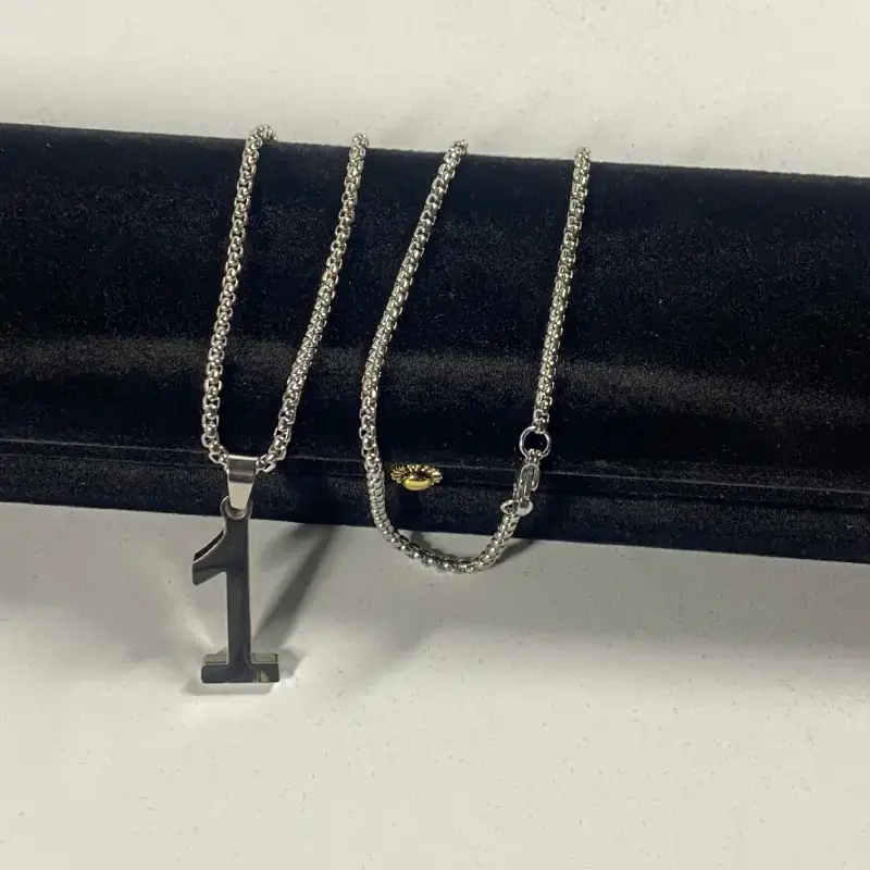 One Pendant 00000001