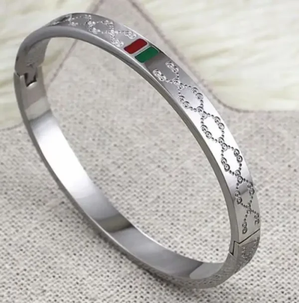 Golden Gucci Kare Bracelet 00002